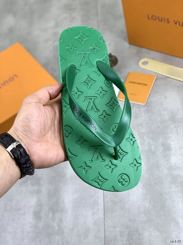 Balenciaga Monogram Trendy Green Flip-Flops