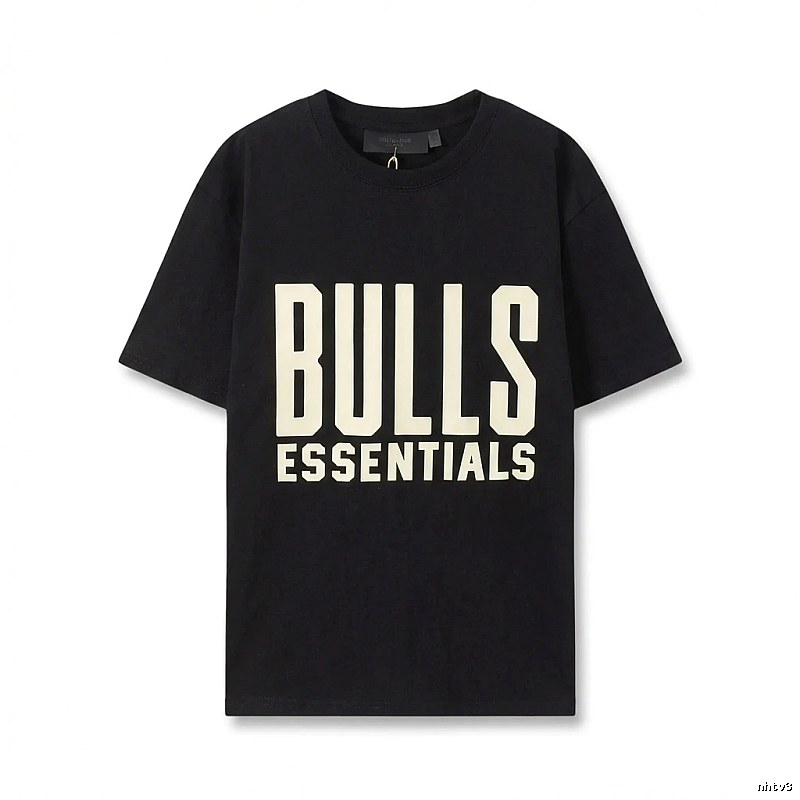 ESSENTIALS Bulls-style black T-shirt