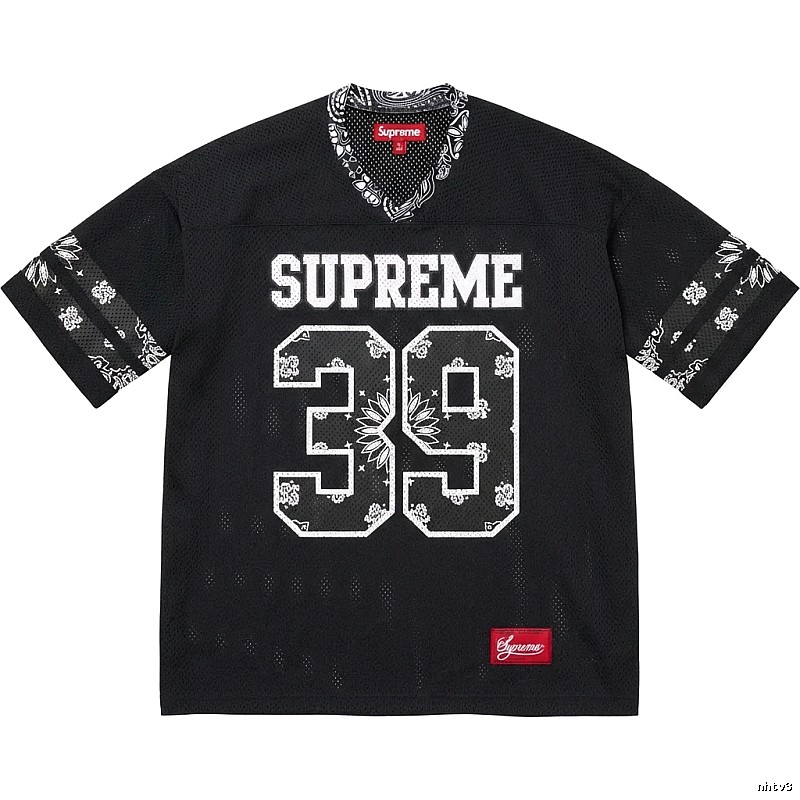 Supreme - printed sporty black T - shirt