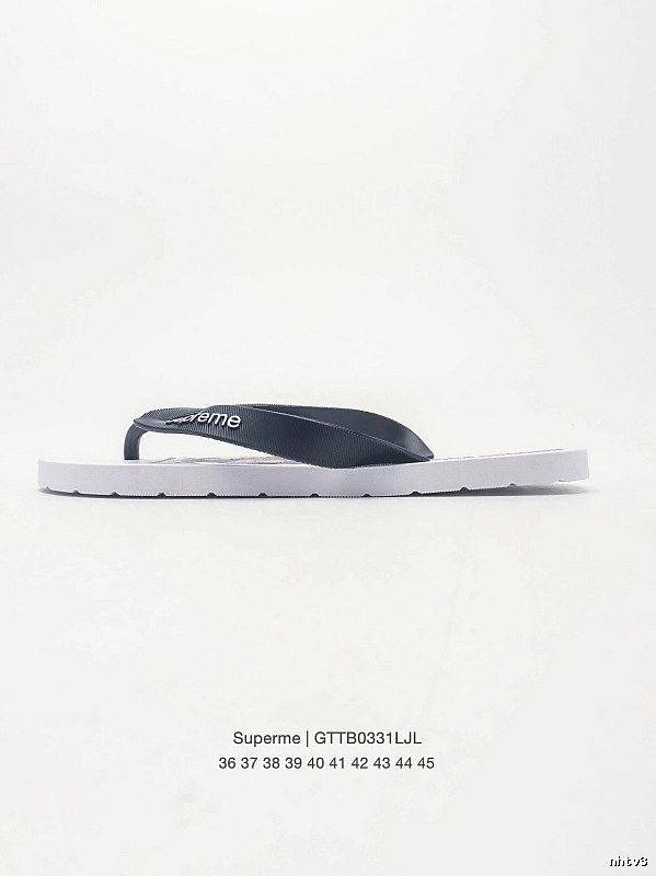 Supreme Street Fashion Black and White Flip-Flops