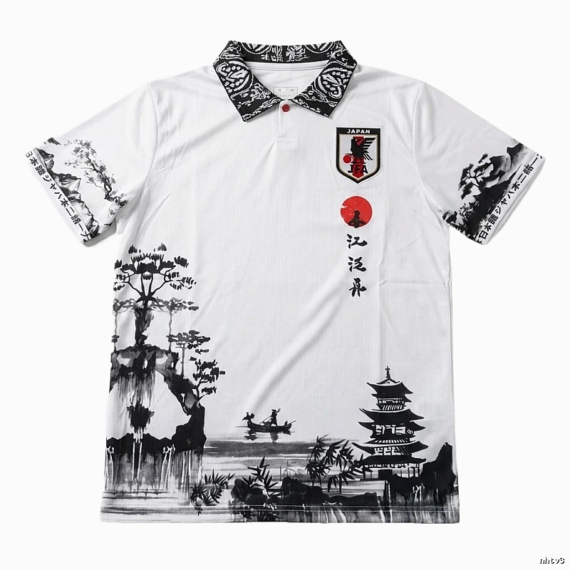 Tokyo Ghoul and Japanese-style white T-shirt